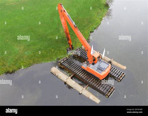 pond cleaning problems with excavators